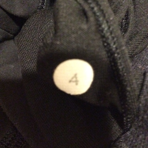 Lululemon Athletica Top Yoga Tank Black 4 small - Picture 5 of 5